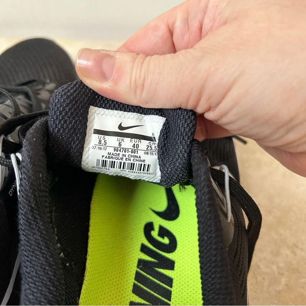 Nike Zoom Structure 21 black sneakers for women w/Gray white sole size 8.5 EUC! - Picture 8 of 9